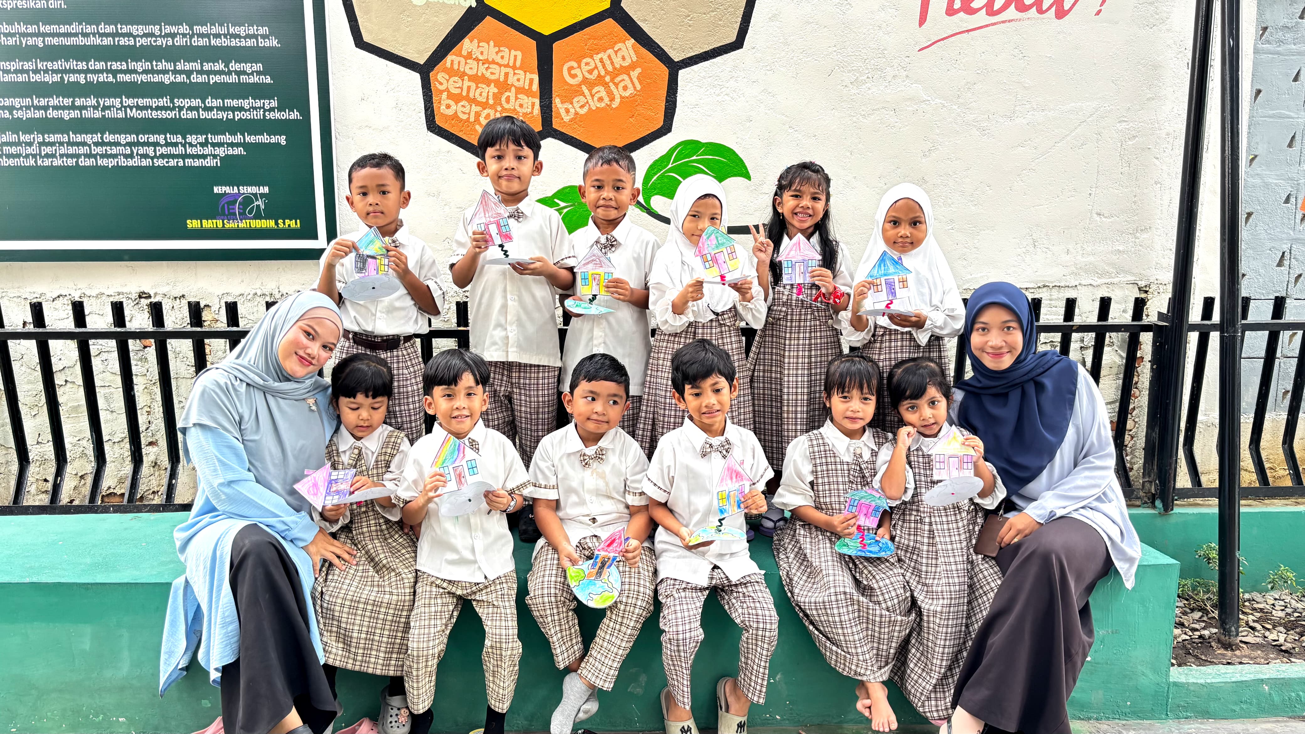 Membuat Miniatur Rumah Bergetar Saat Gempa Bumi